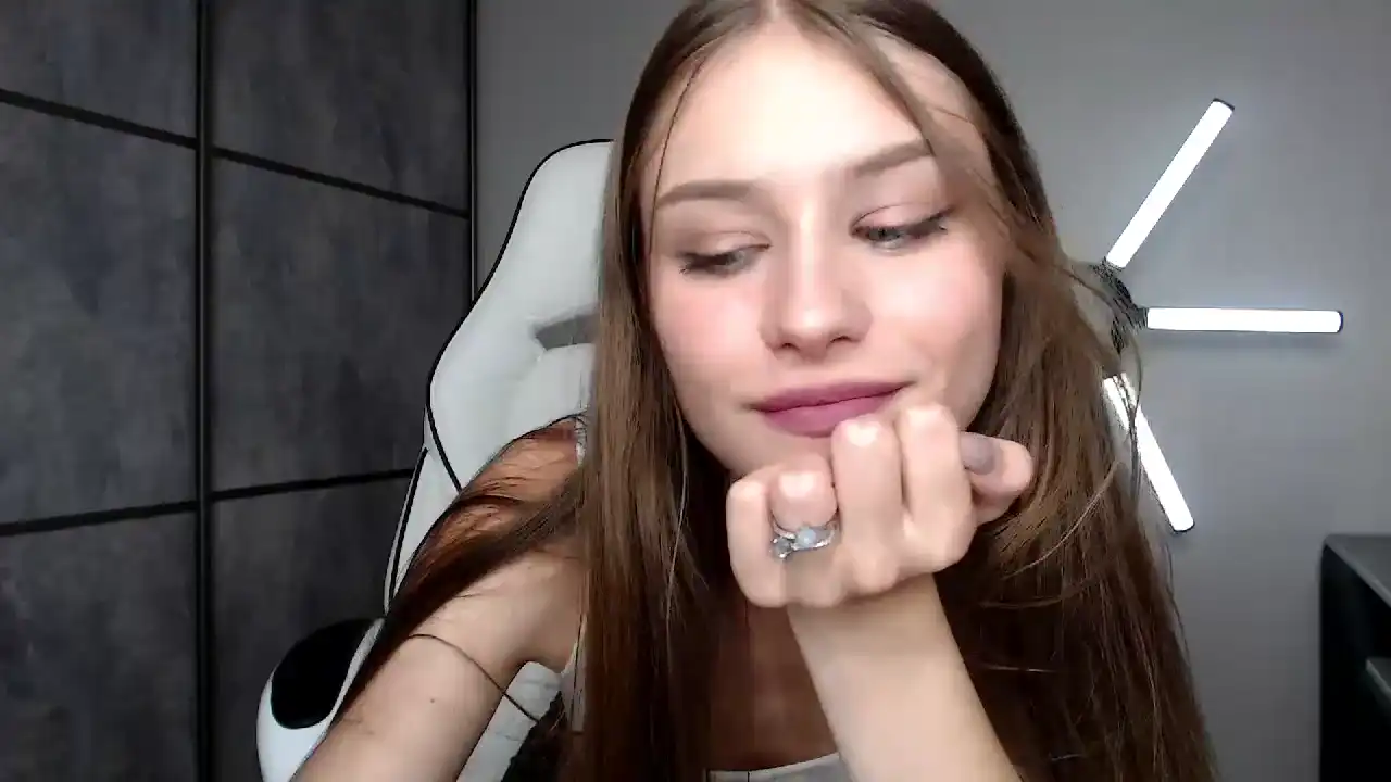 Melodytores - Amateur.tv Private Video - 2025 01-03 14:57:18