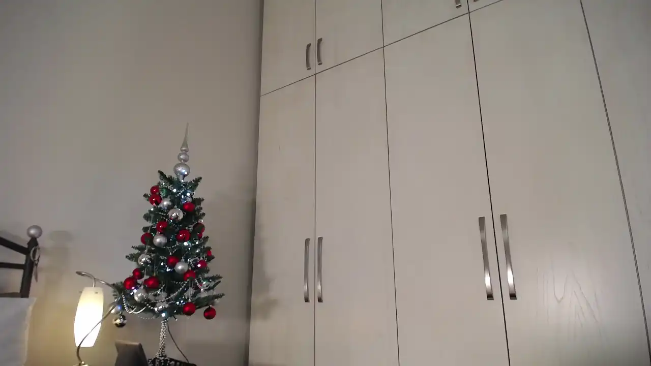 Michelina87 - Cam4 Record Video - 2025 05-10 11:32:05