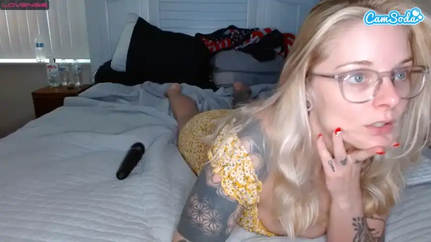 Milfmakers - Camsoda Hot Show Video - 2025 04-07 19:52:02